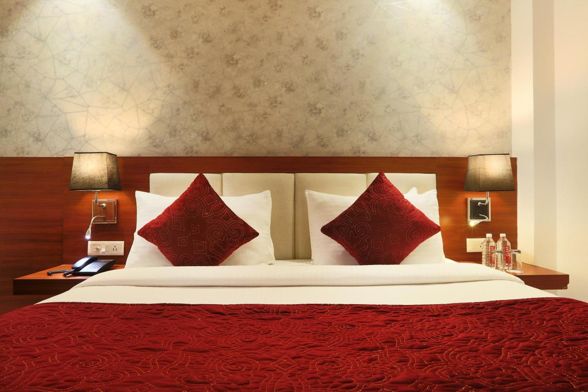 Hotel Arch Suites - Near Aerocity Nové Dillí Exteriér fotografie