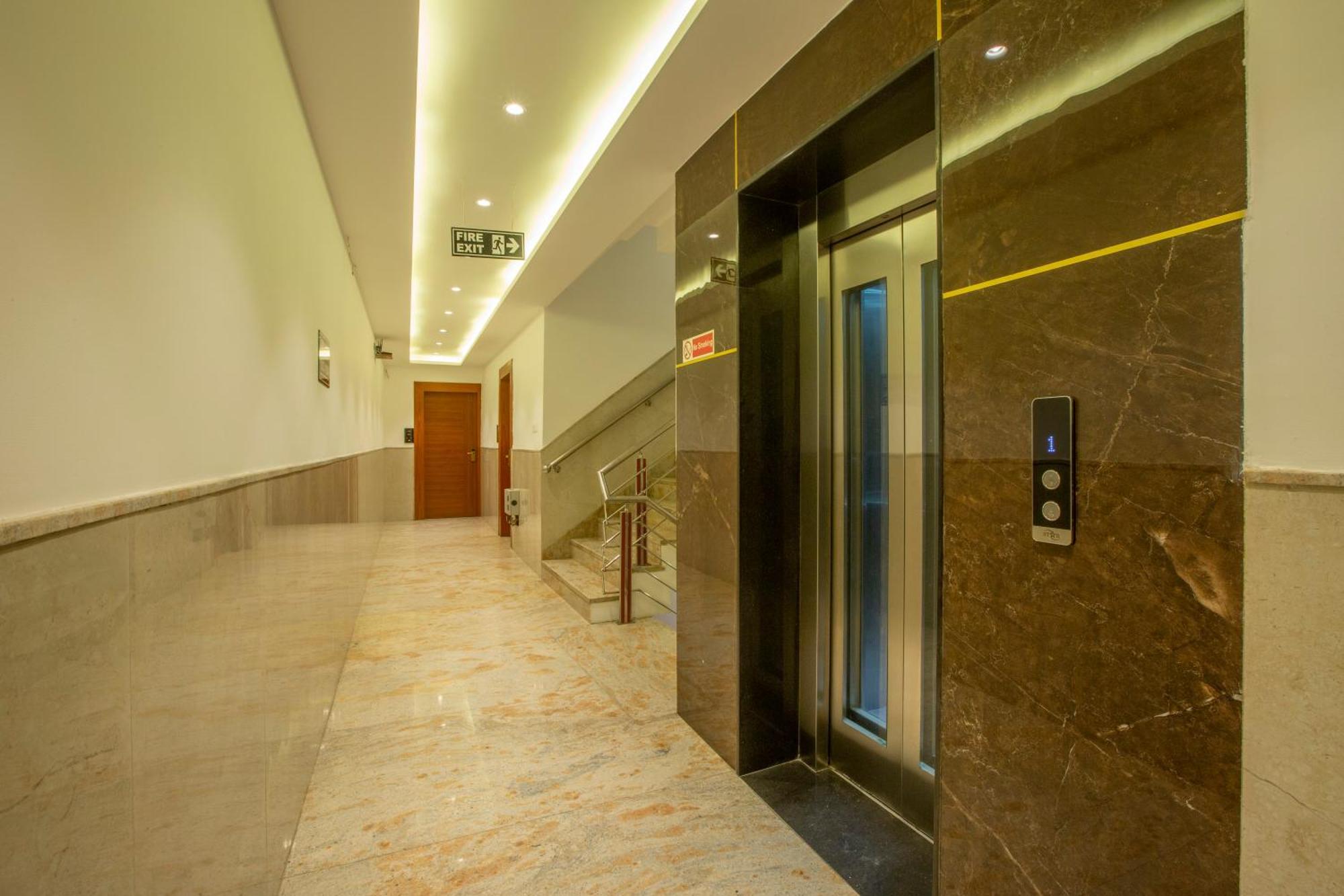 Hotel Arch Suites - Near Aerocity Nové Dillí Exteriér fotografie