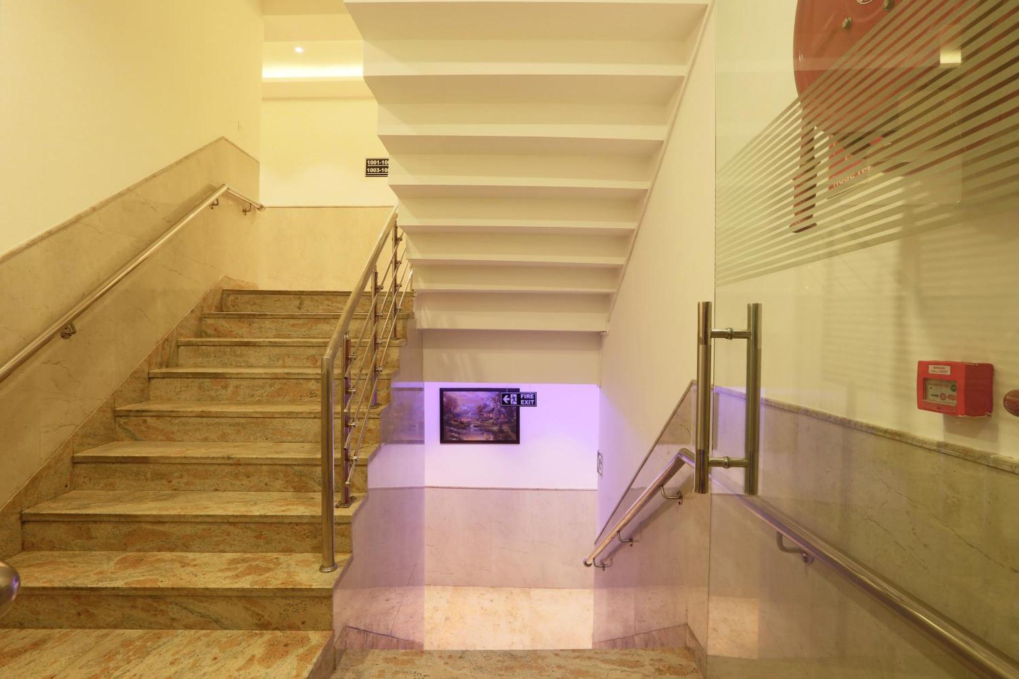 Hotel Arch Suites - Near Aerocity Nové Dillí Exteriér fotografie