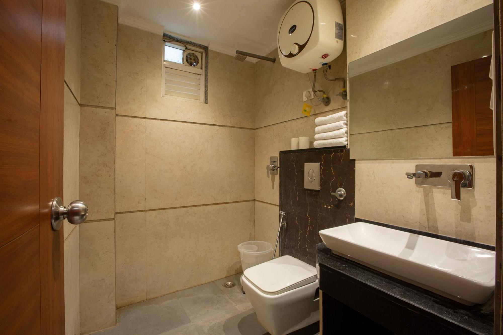 Hotel Arch Suites - Near Aerocity Nové Dillí Exteriér fotografie